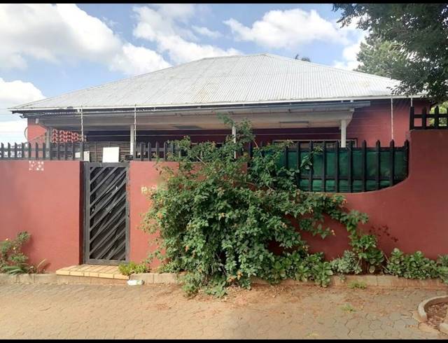 4 BEDROOM HOUSE FOR SALE IN KENSINGTON